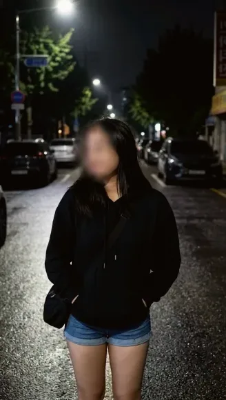 Andrea, 27