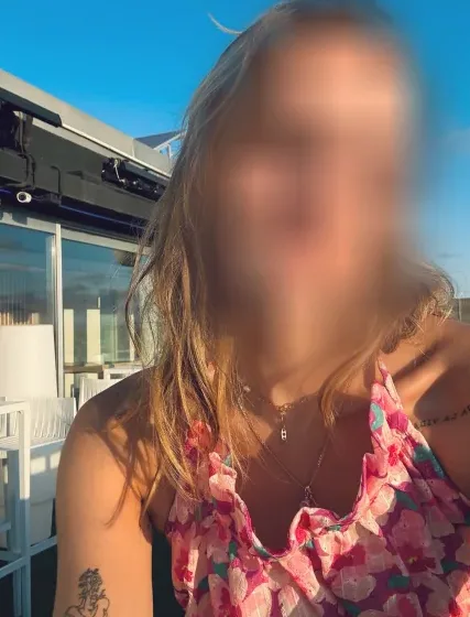 Andrea, 29