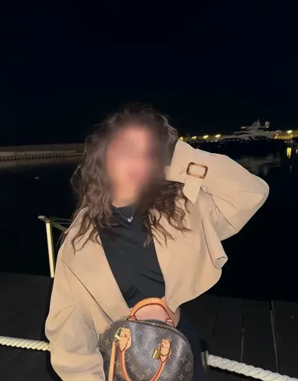 Annika, 29