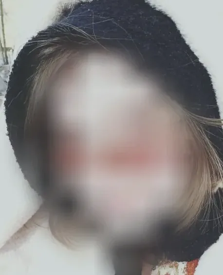 Aylin, 19