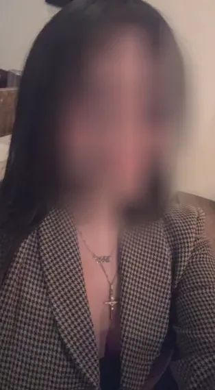 Carina, 29