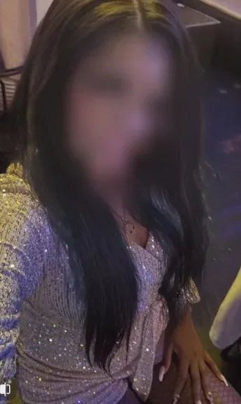 Charlotte, 36