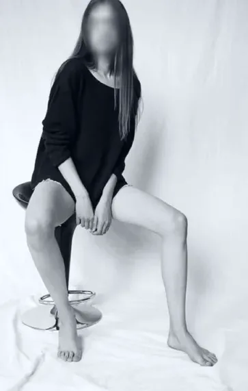 Diana, 28