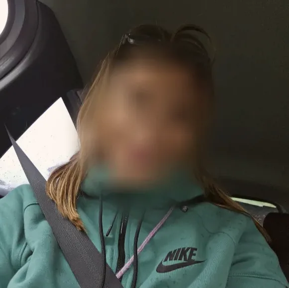 Juliane, 22