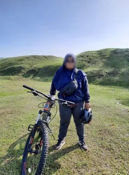 Melanie, 27