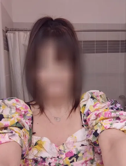Michelle, 39