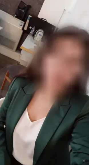 Michelle, 27