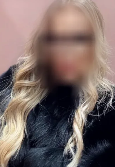 Nadine, 32