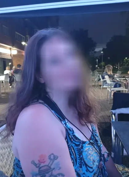 Özlem, 34