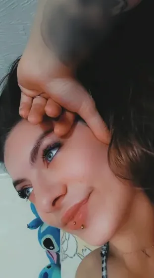 Yasmin, 24